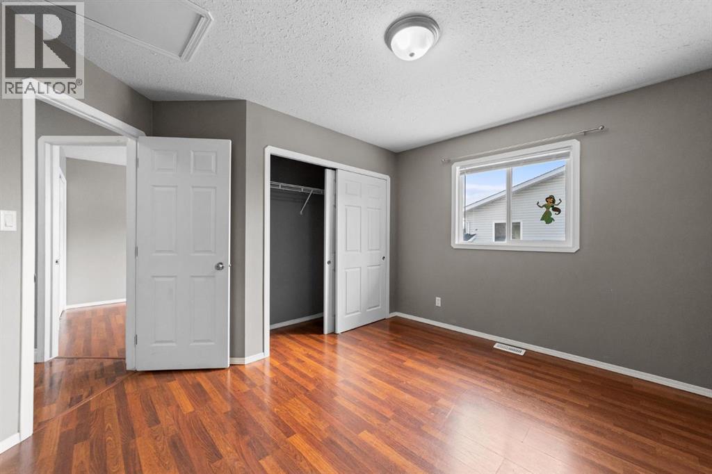 24 Elliott Drive, Camrose, Alberta  T4V 4V6 - Photo 13 - A2299918