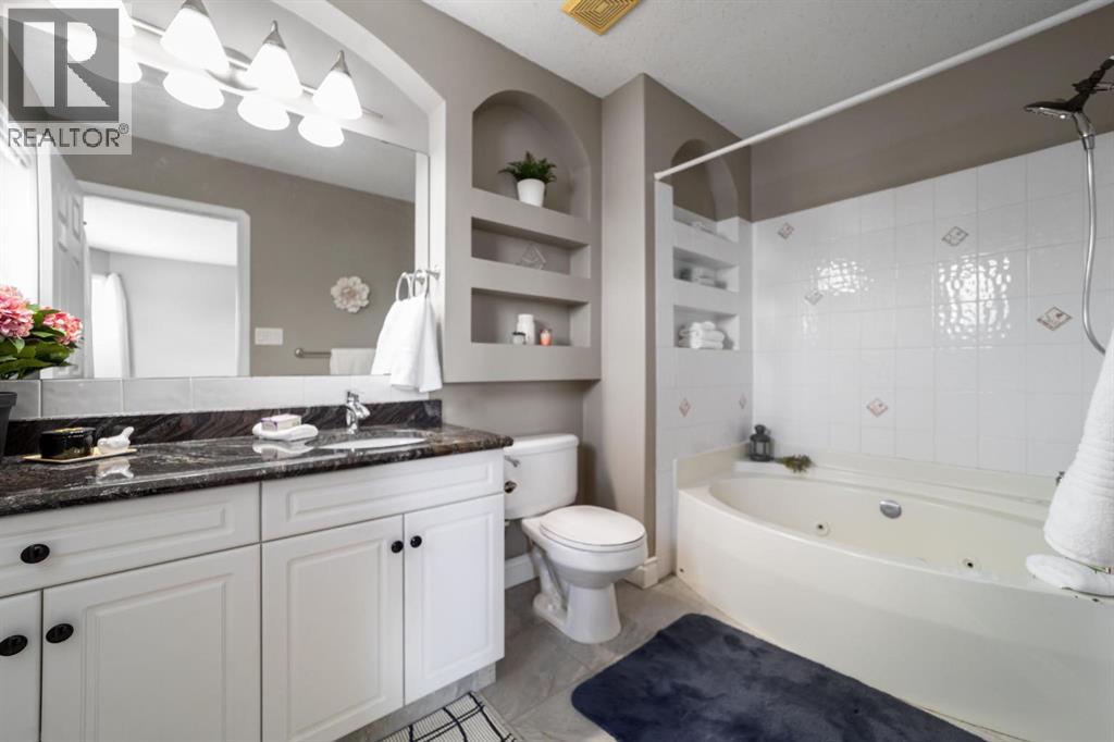 24 Elliott Drive, Camrose, Alberta  T4V 4V6 - Photo 18 - A2299918