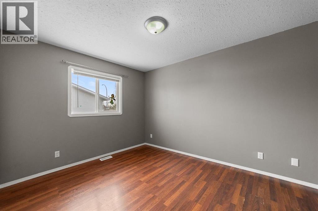 24 Elliott Drive, Camrose, Alberta  T4V 4V6 - Photo 22 - A2299918