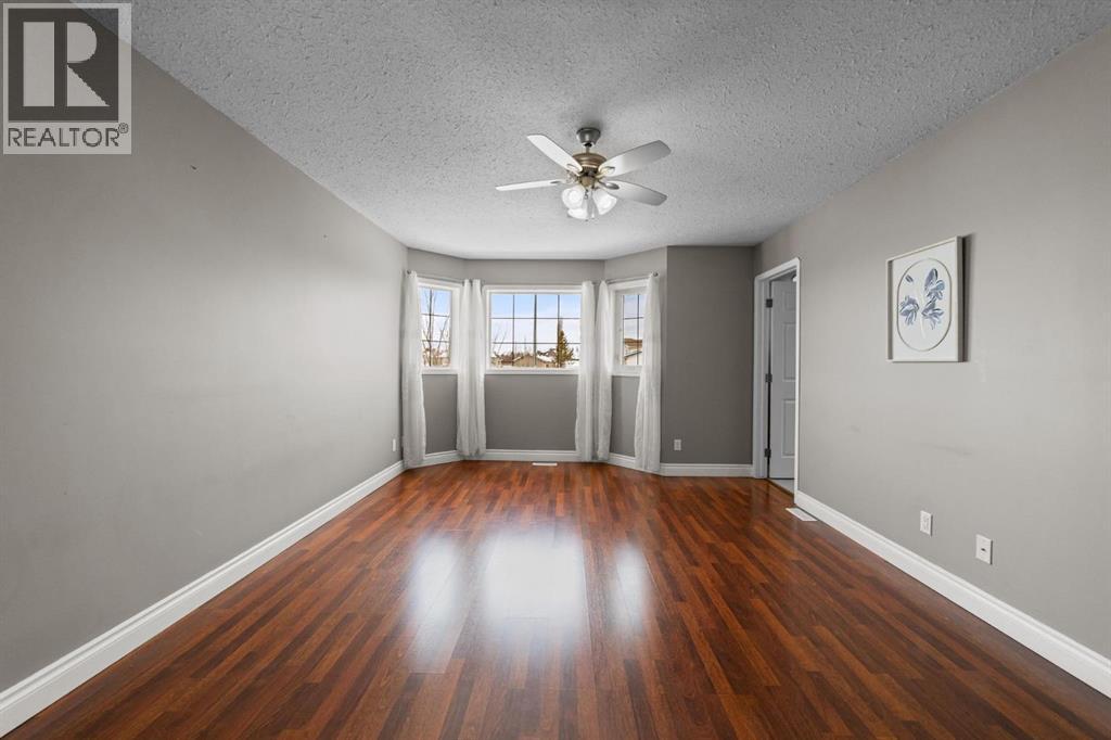 24 Elliott Drive, Camrose, Alberta  T4V 4V6 - Photo 16 - A2299918