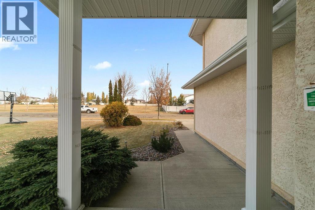 24 Elliott Drive, Camrose, Alberta  T4V 4V6 - Photo 32 - A2299918