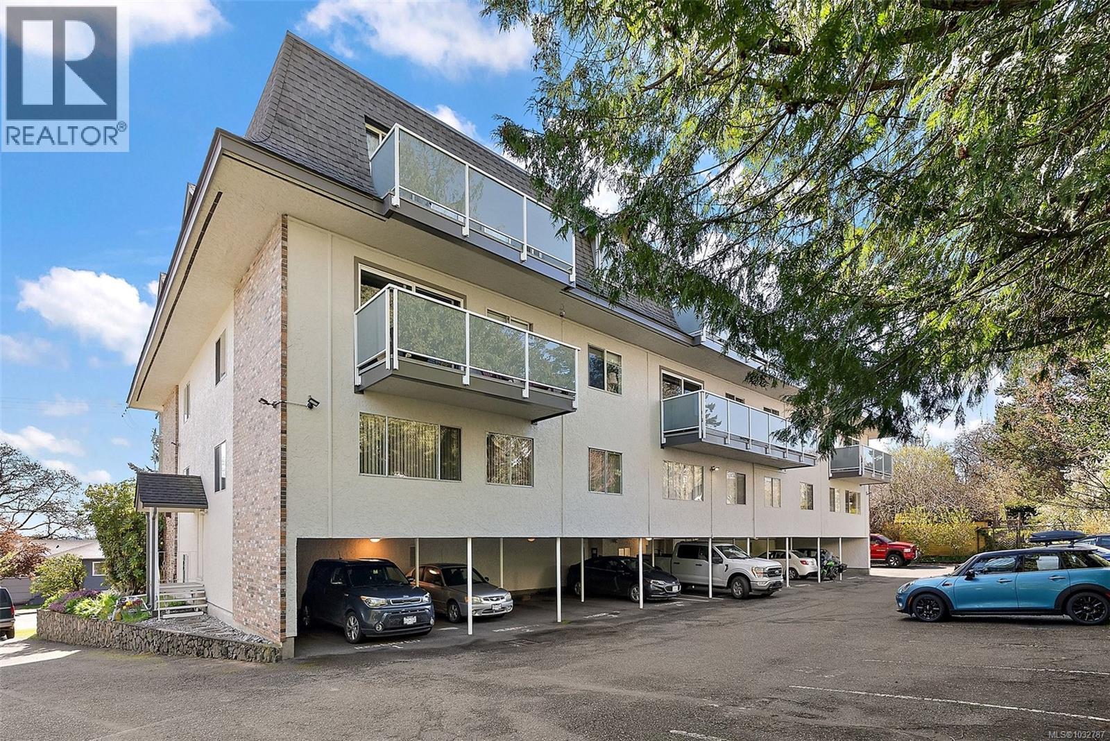 105 710 Lampson St, Esquimalt, British Columbia  V9A 6A6 - Photo 18 - 1032787