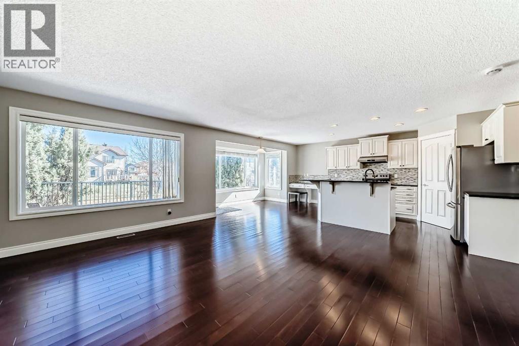 141 Somerglen Way Sw, Calgary, Alberta  T2Y 4B2 - Photo 7 - A2303715