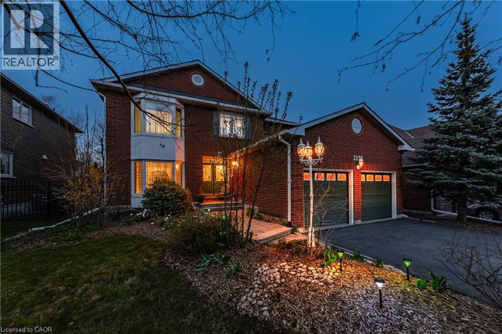 2133 Grand Boulevard, Oakville, Ontario  L6H 5M3 - Photo 3 - 40822419