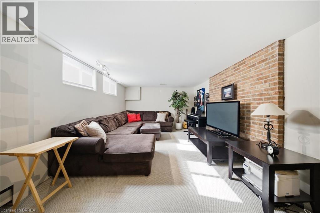 71 Pinecrest Drive, Kitchener, Ontario  N2A 2G6 - Photo 26 - 40816274