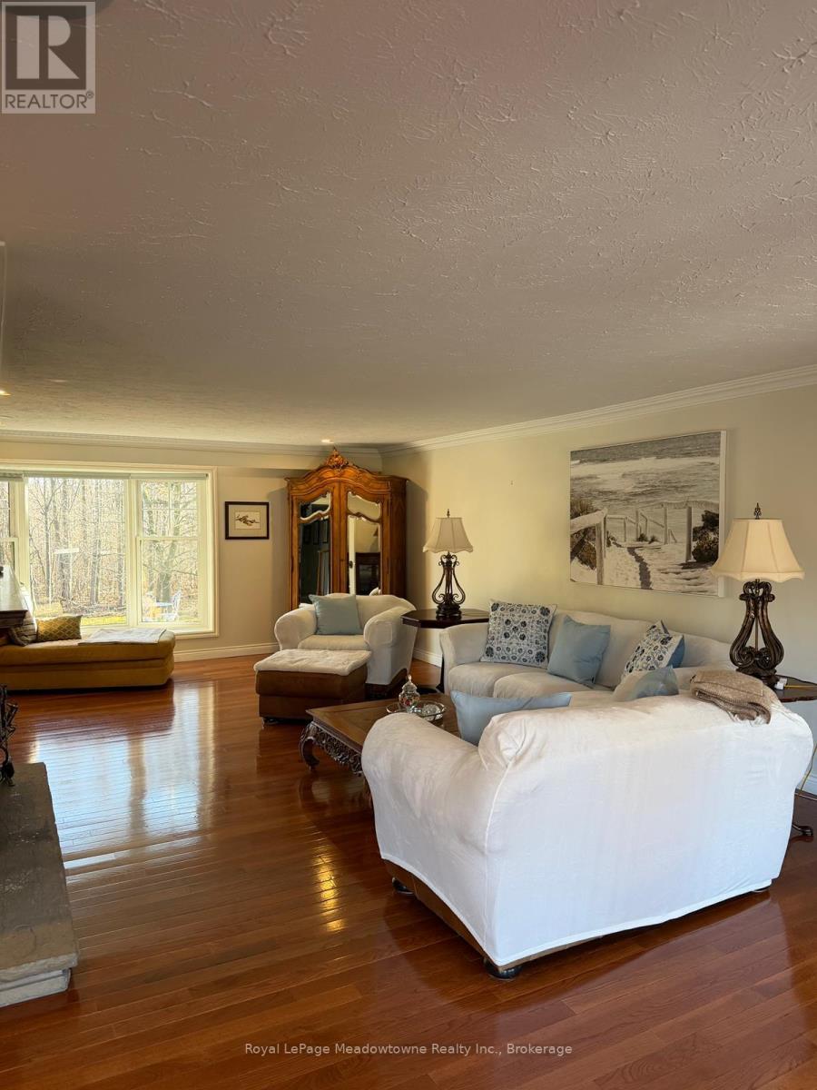 11302 Regional 25 Road, Halton Hills, Ontario  L7J 2M1 - Photo 23 - W12990024