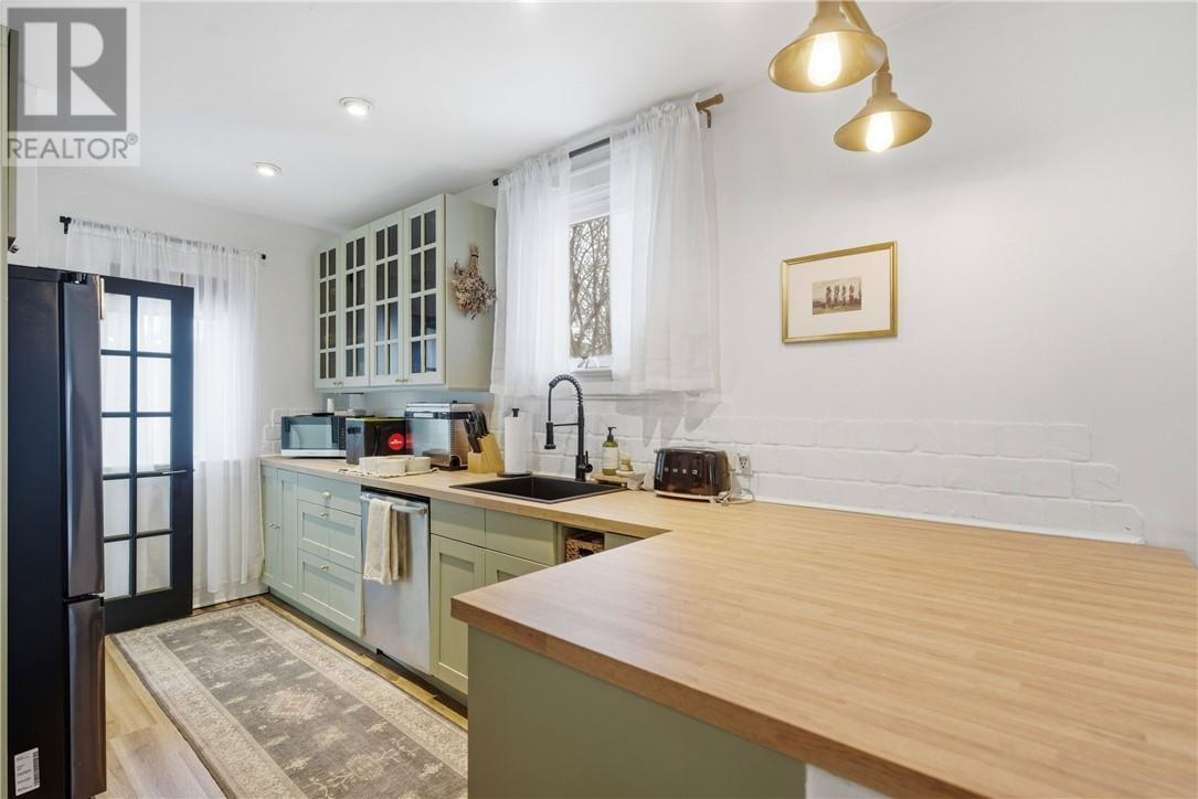 111 Kingsmount Blvd, Sudbury, Ontario  P3E 1K8 - Photo 2 - 2127231