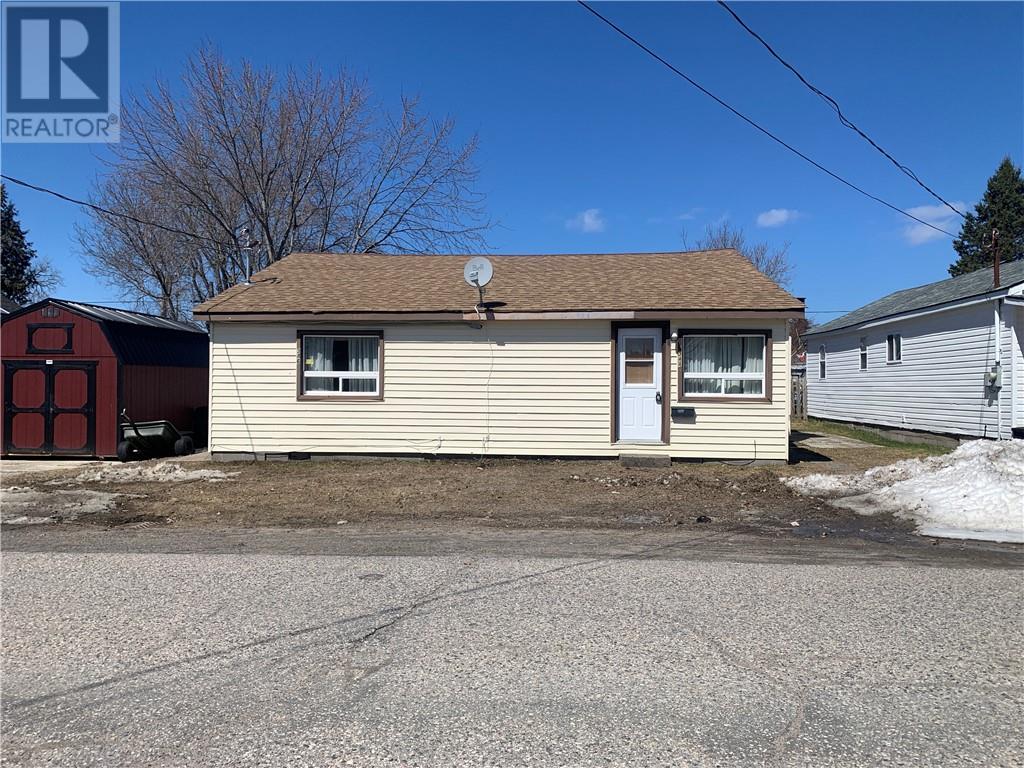 344-346 Secord, Espanola, Ontario  P5E 1J6 - Photo 1 - 2127225