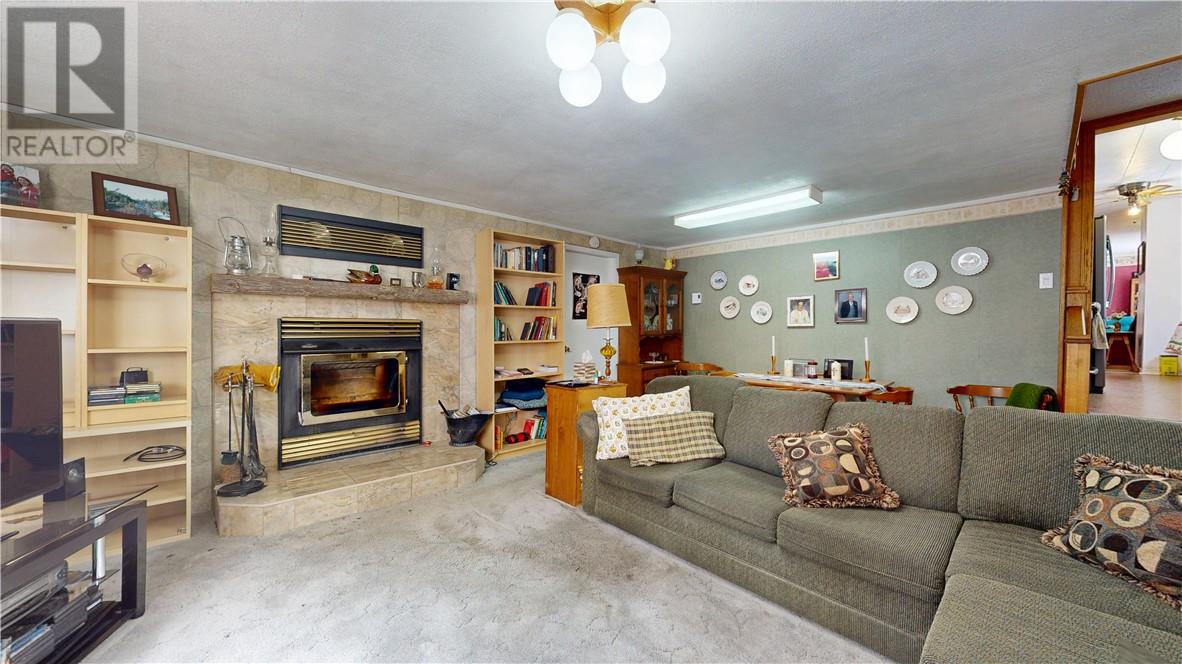 15905 Hwy 540, Evansville, Ontario  P0P 1E0 - Photo 42 - 2127152