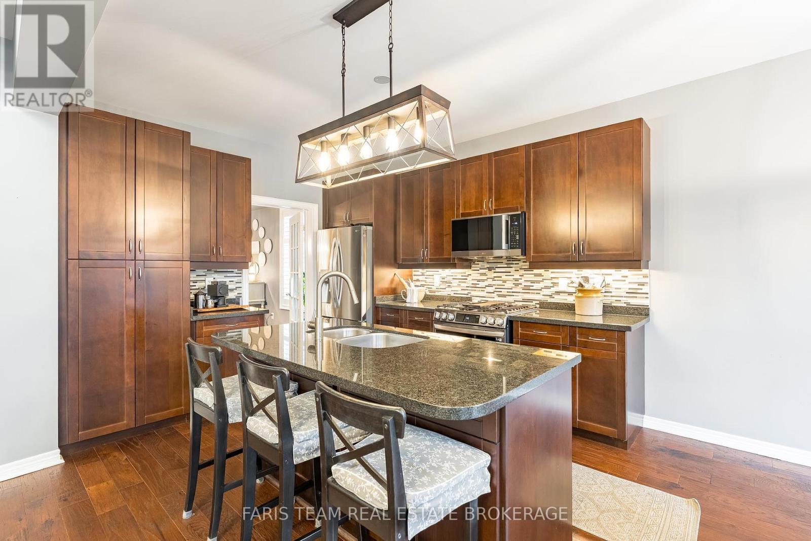 64 Milligan Street, Bradford West Gwillimbury (Bradford), Ontario  L3Z 0A5 - Photo 6 - N13023764