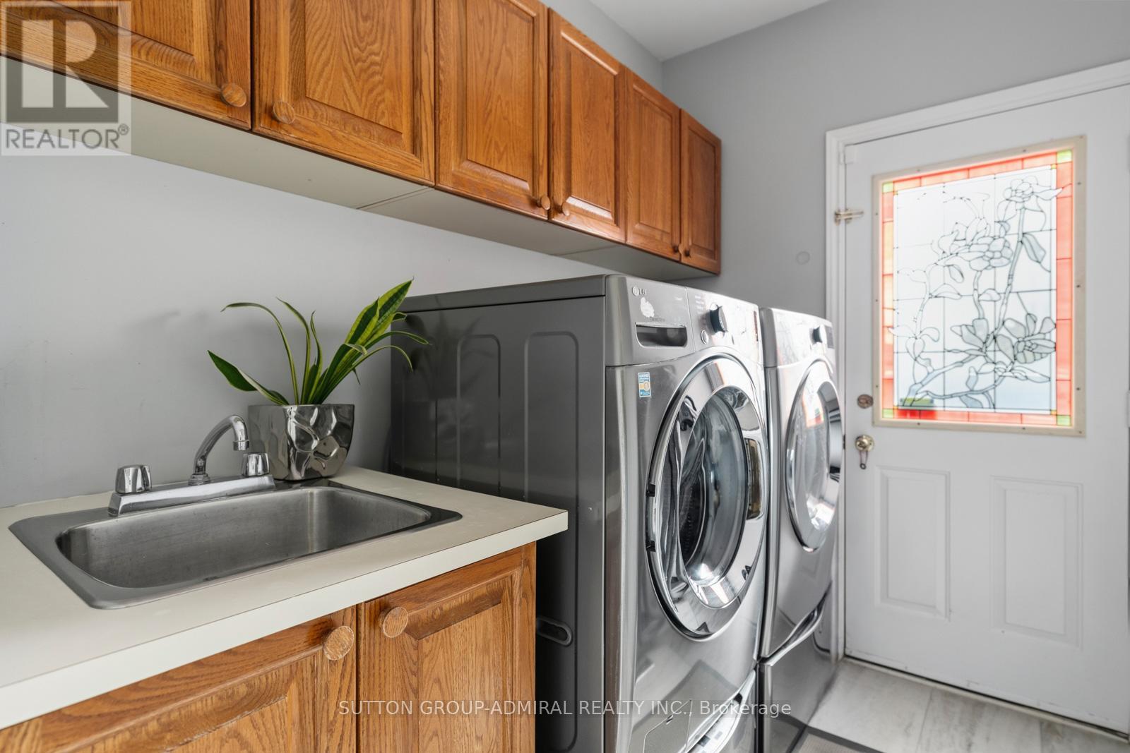 8 Beaufort Hills Road, Richmond Hill, Ontario  L4E 2N5 - Photo 17 - N13023826