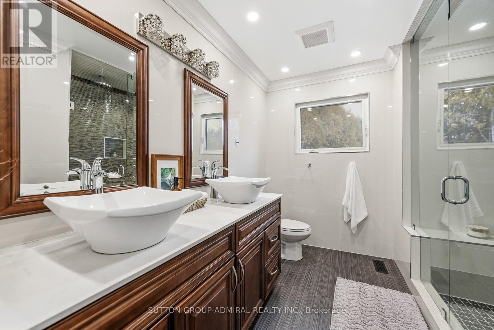 8 Beaufort Hills Road, Richmond Hill, Ontario  L4E 2N5 - Photo 28 - N13023826