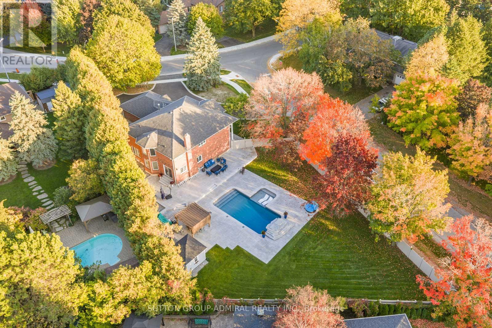 8 Beaufort Hills Road, Richmond Hill, Ontario  L4E 2N5 - Photo 45 - N13023826