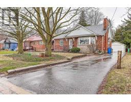 30 DUNNING AVENUE, Aurora, Ontario