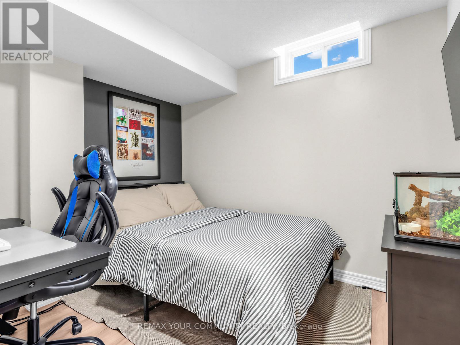 18 Admiral Crescent, Essa (Angus), Ontario  L0M 1B4 - Photo 14 - N13023858