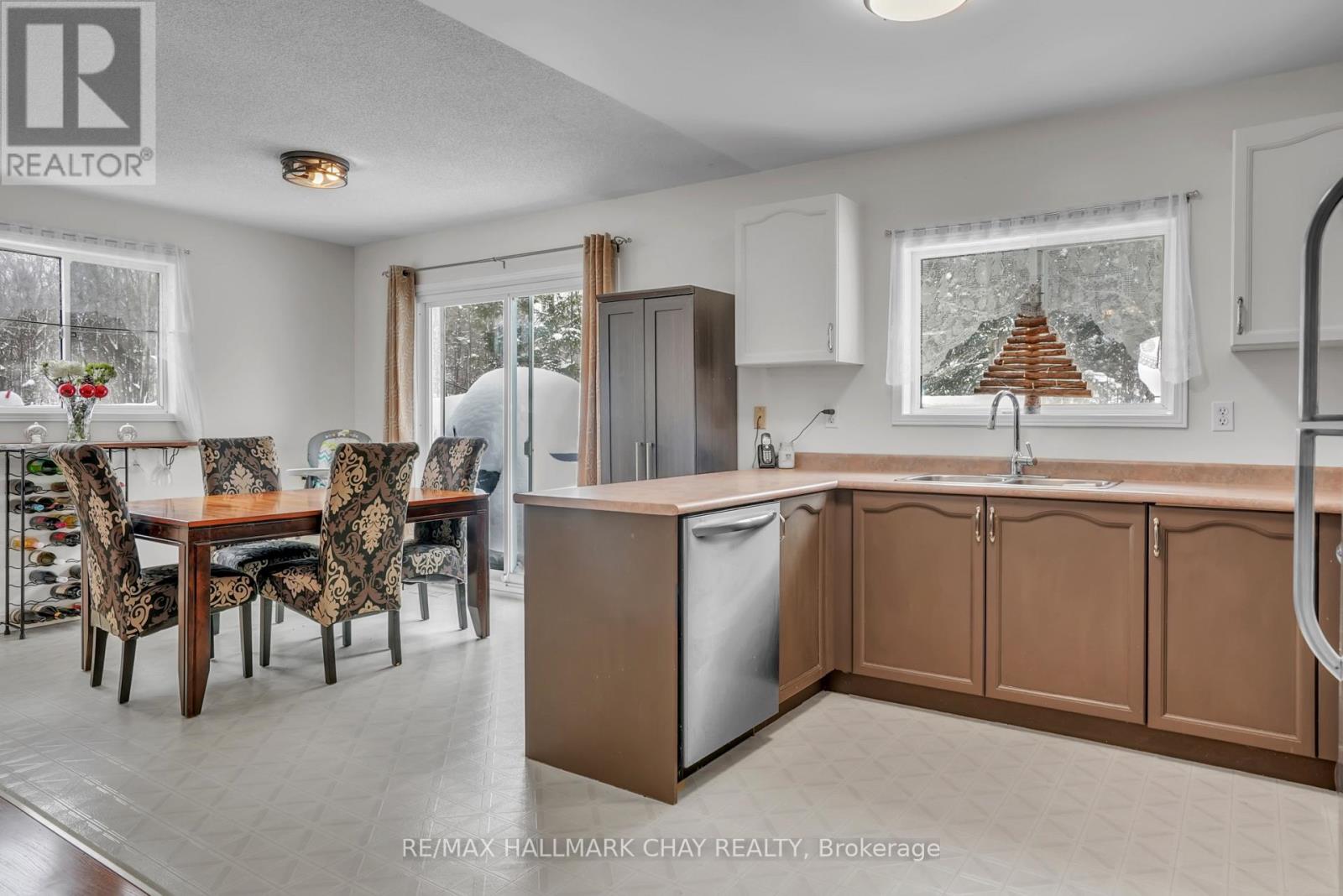 149 Osborne Street, Tay (Victoria Harbour), Ontario  L0K 2A0 - Photo 6 - S13023852