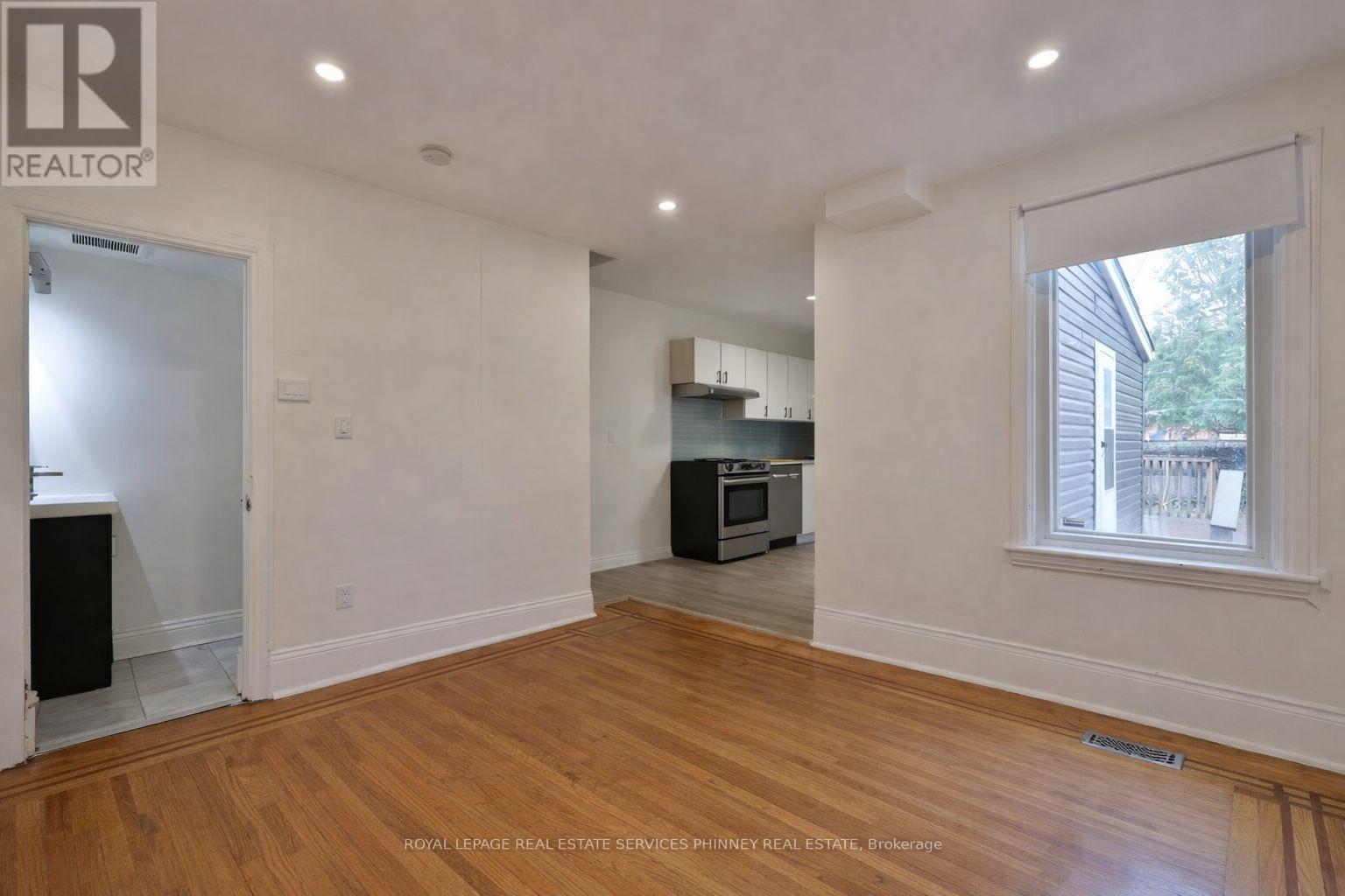 88 Chestnut Avenue, Hamilton, Ontario  L8L 6K9 - Photo 11 - X12984912