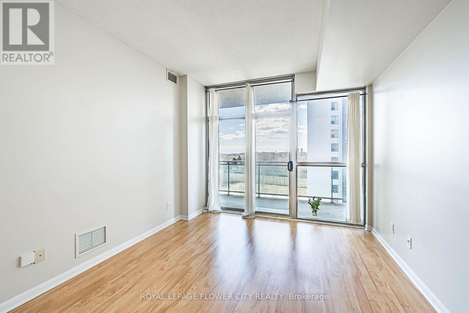 907 - 2464 Weston Road, Toronto, Ontario  M9N 0A2 - Photo 15 - W13023782