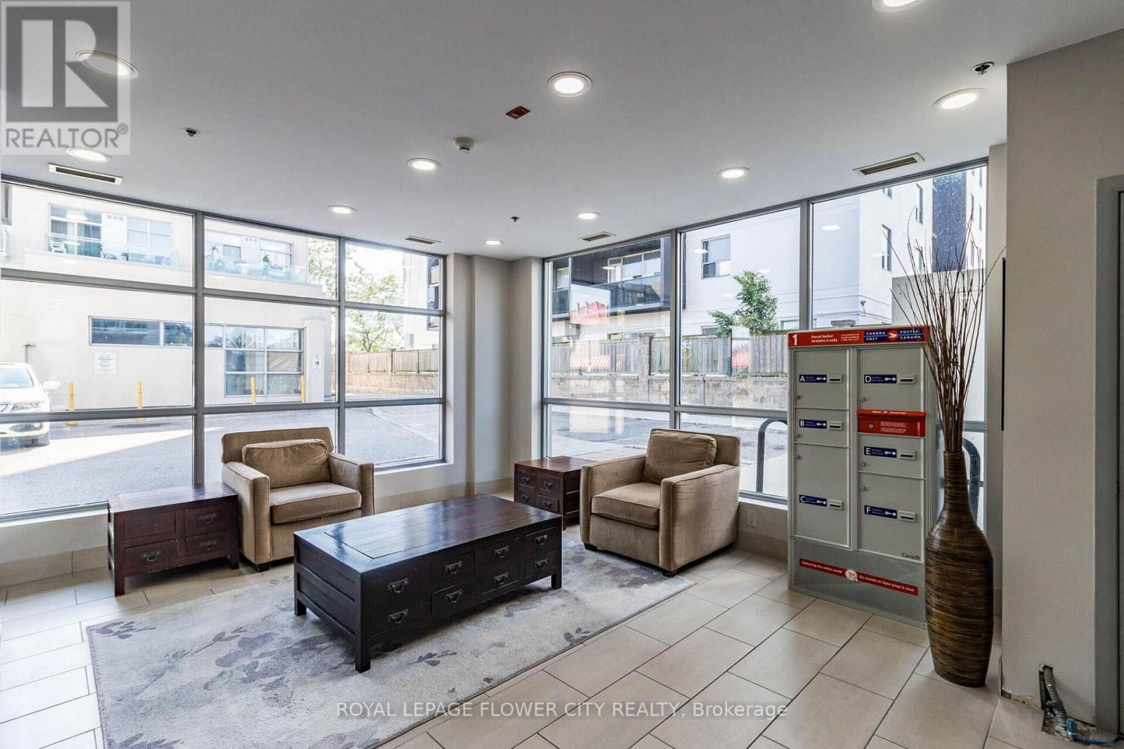 907 - 2464 Weston Road, Toronto, Ontario  M9N 0A2 - Photo 4 - W13023782