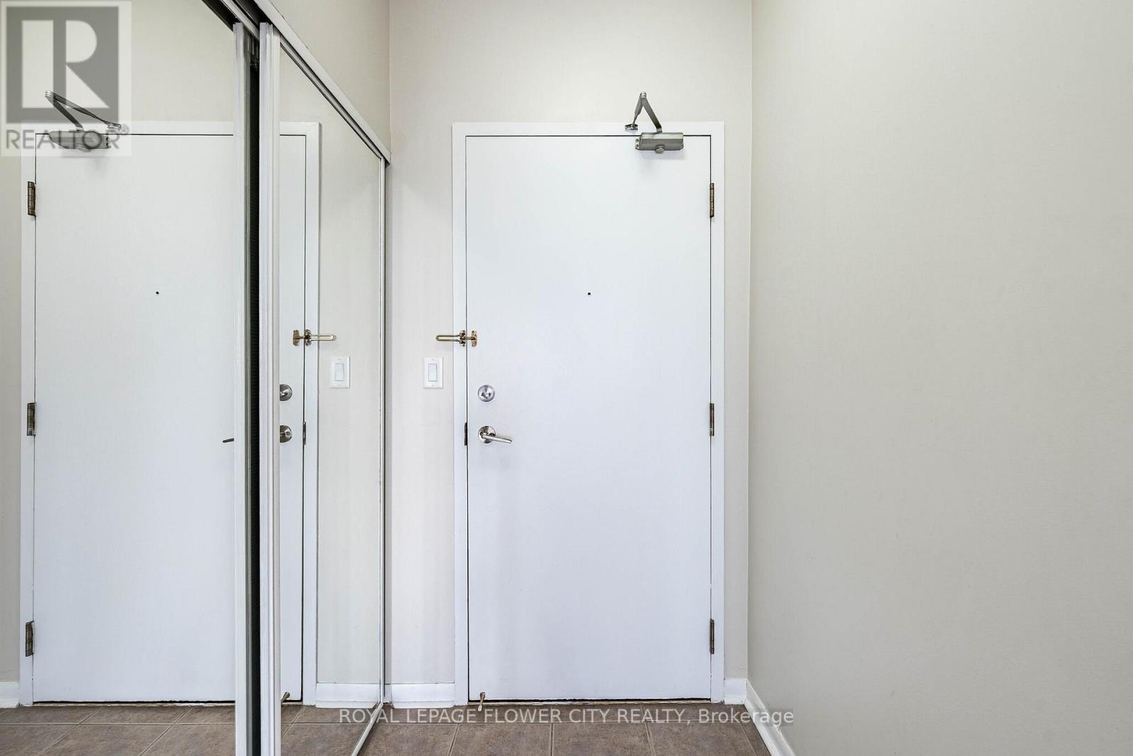 907 - 2464 Weston Road, Toronto, Ontario  M9N 0A2 - Photo 8 - W13023782