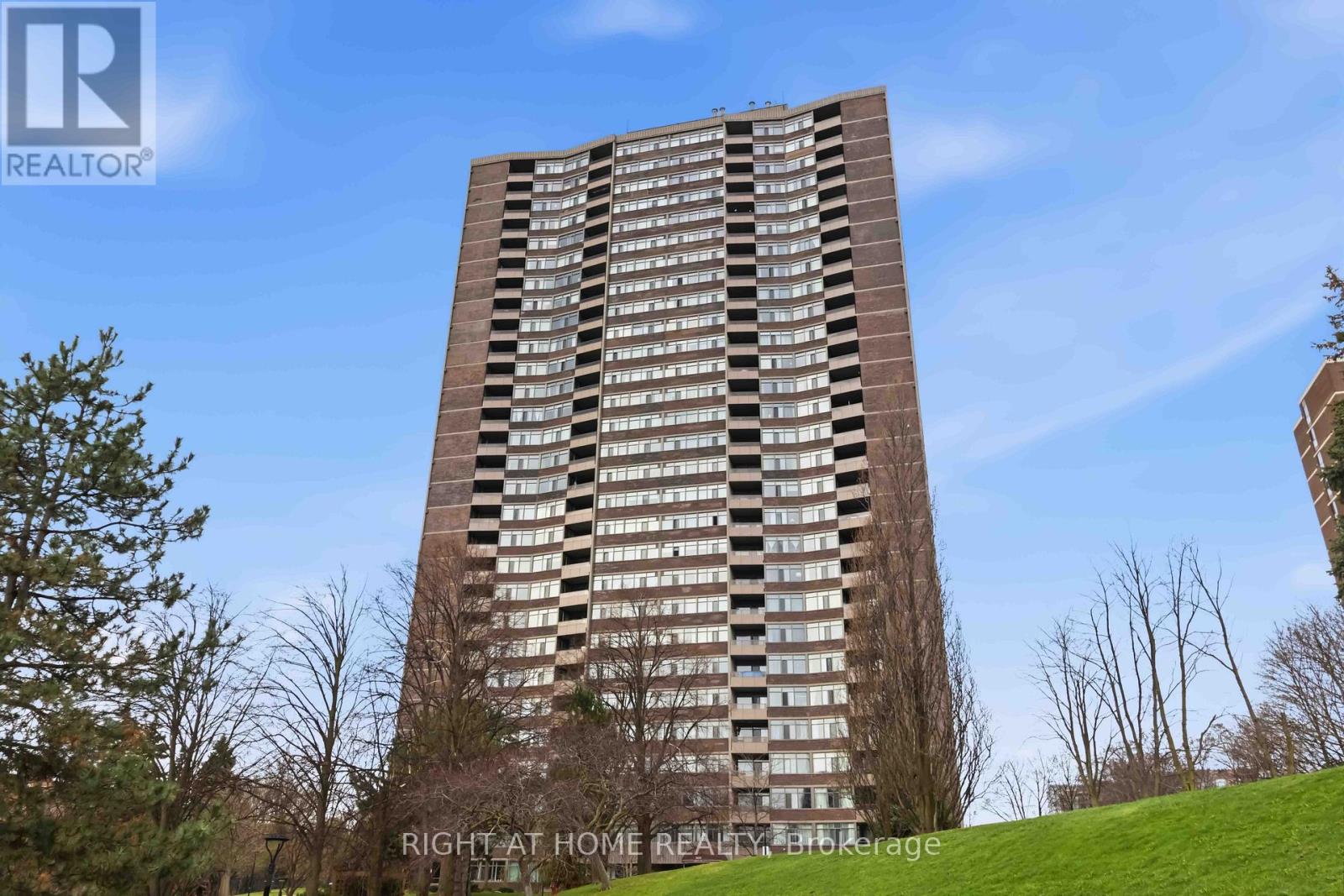 2107 - 3100 Kirwin Avenue, Mississauga, Ontario  L5A 3S6 - Photo 2 - W13023844