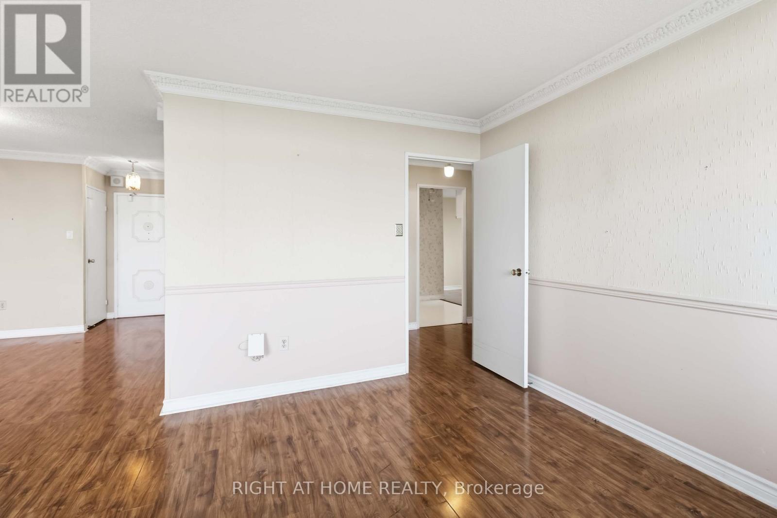 2107 - 3100 Kirwin Avenue, Mississauga, Ontario  L5A 3S6 - Photo 35 - W13023844