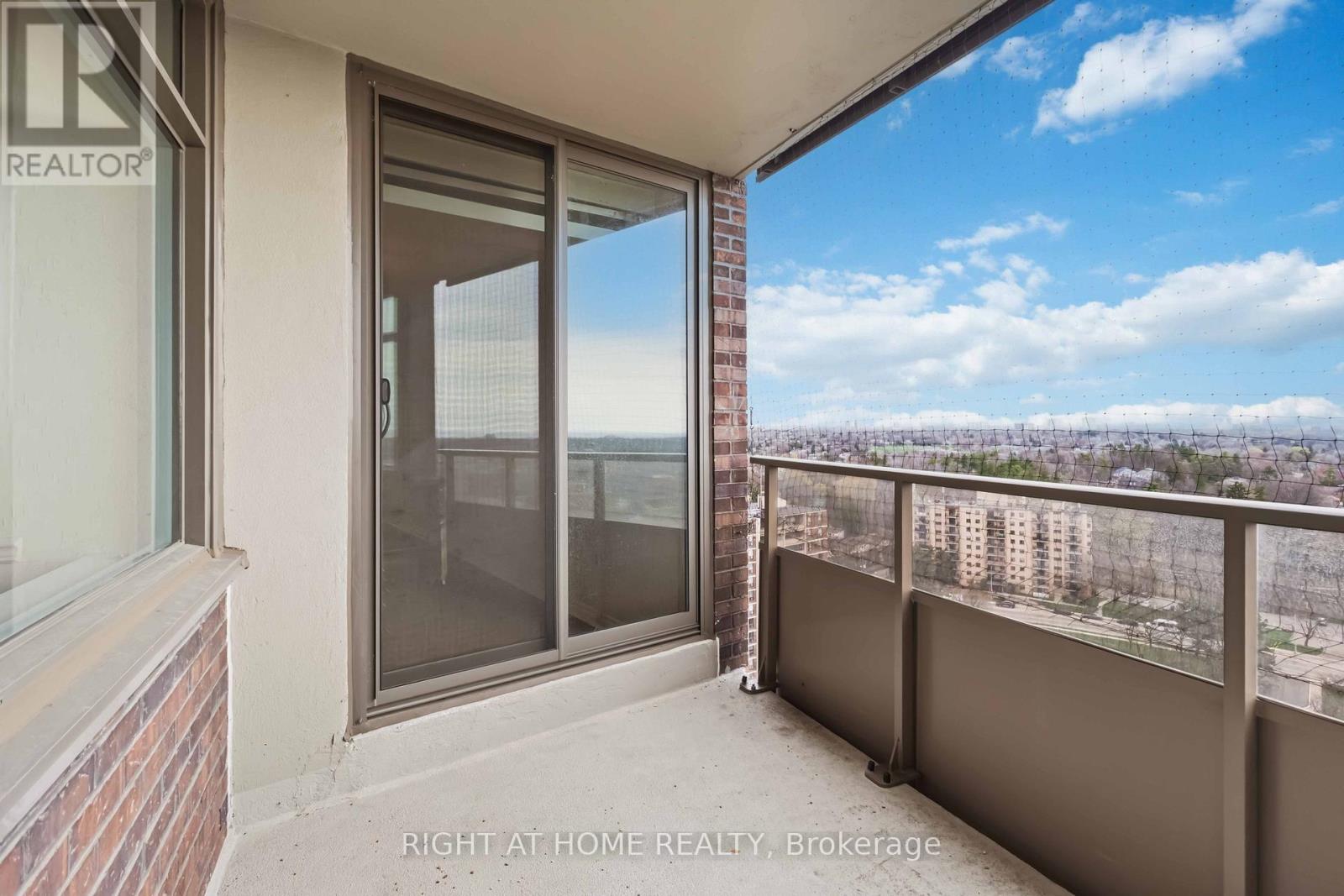 2107 - 3100 Kirwin Avenue, Mississauga, Ontario  L5A 3S6 - Photo 36 - W13023844