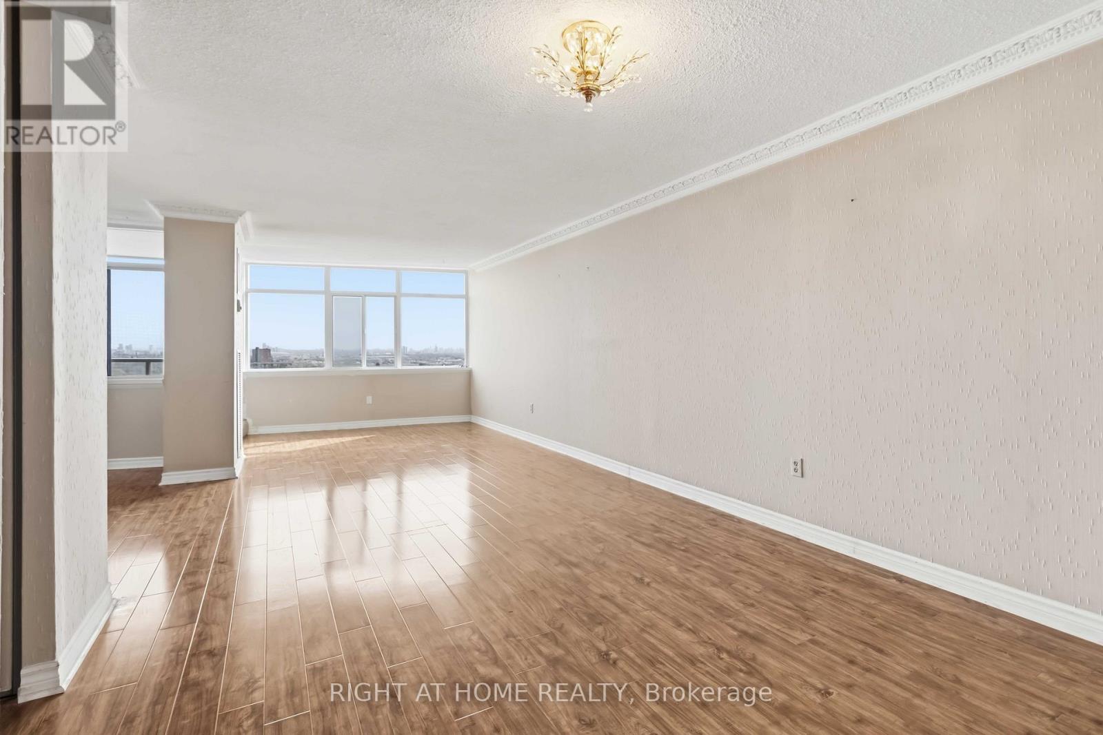 2107 - 3100 Kirwin Avenue, Mississauga, Ontario  L5A 3S6 - Photo 8 - W13023844