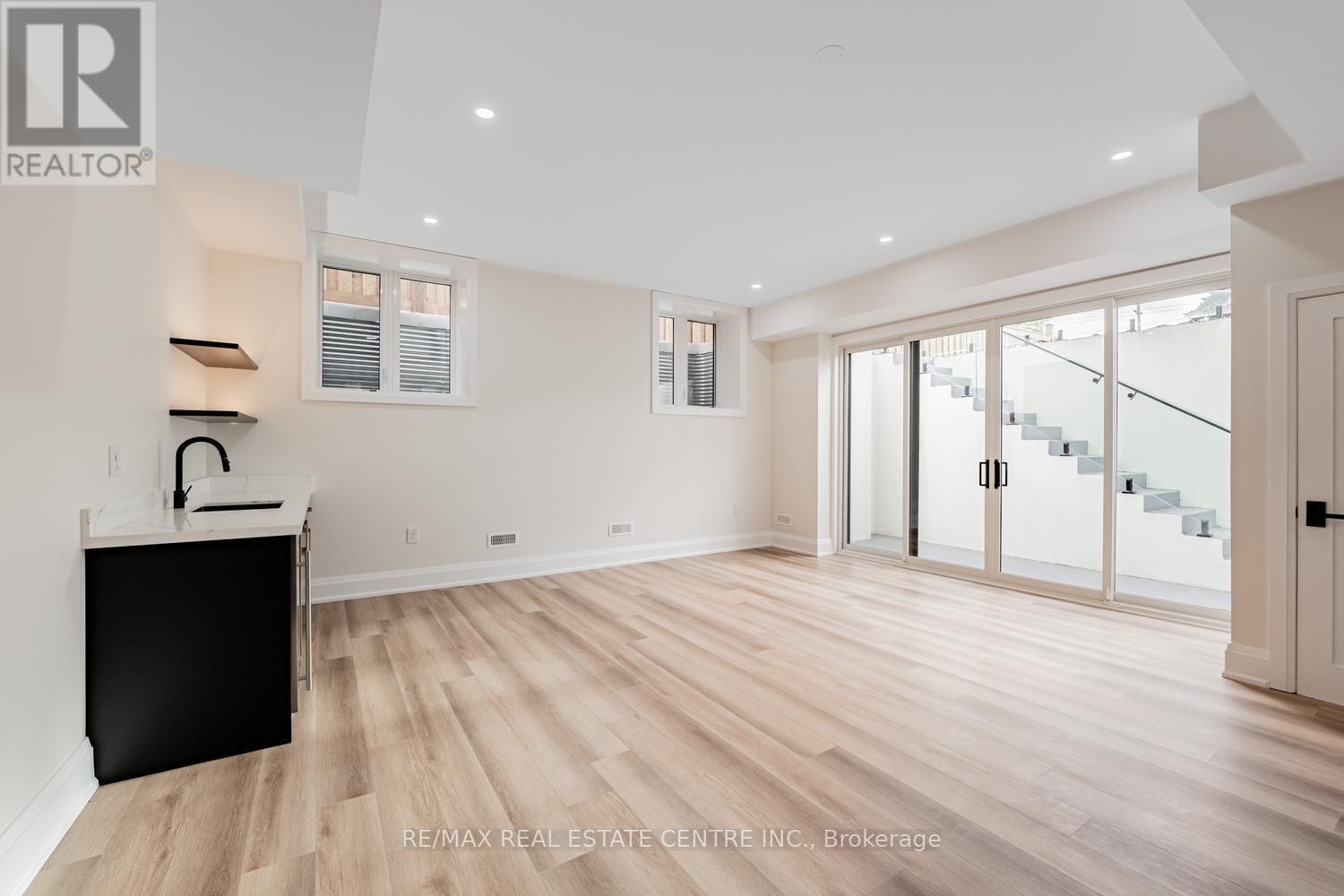 368 Weighton Drive, Oakville, Ontario  L6K 2R4 - Photo 34 - W13023856