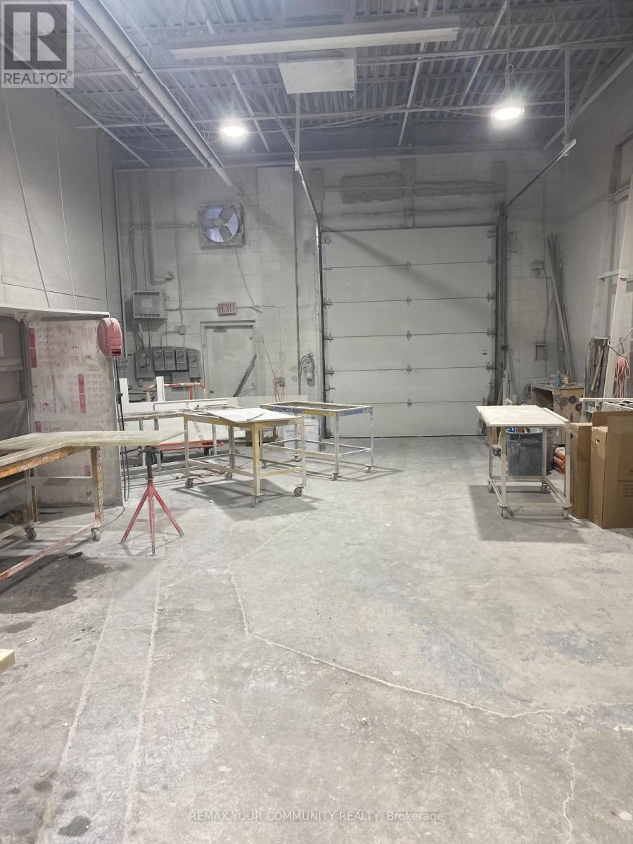 8-9 - 425 Eddystone Avenue, Toronto, Ontario  M3N 1H8 - Photo 4 - W13023874