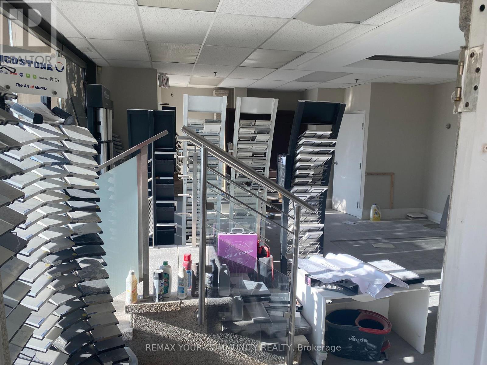 8-9 - 425 Eddystone Avenue, Toronto, Ontario  M3N 1H8 - Photo 5 - W13023874