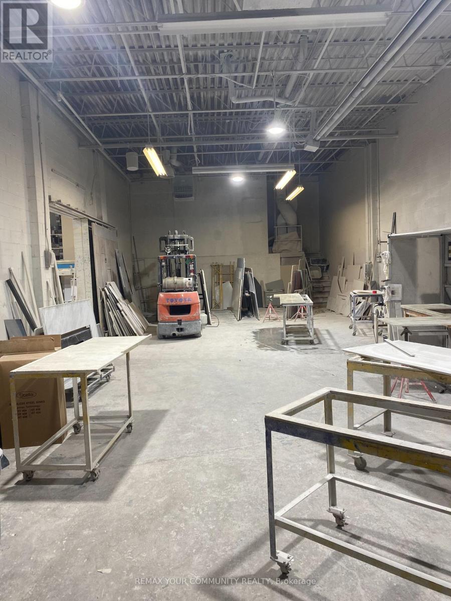 8-9 - 425 Eddystone Avenue, Toronto, Ontario  M3N 1H8 - Photo 6 - W13023874