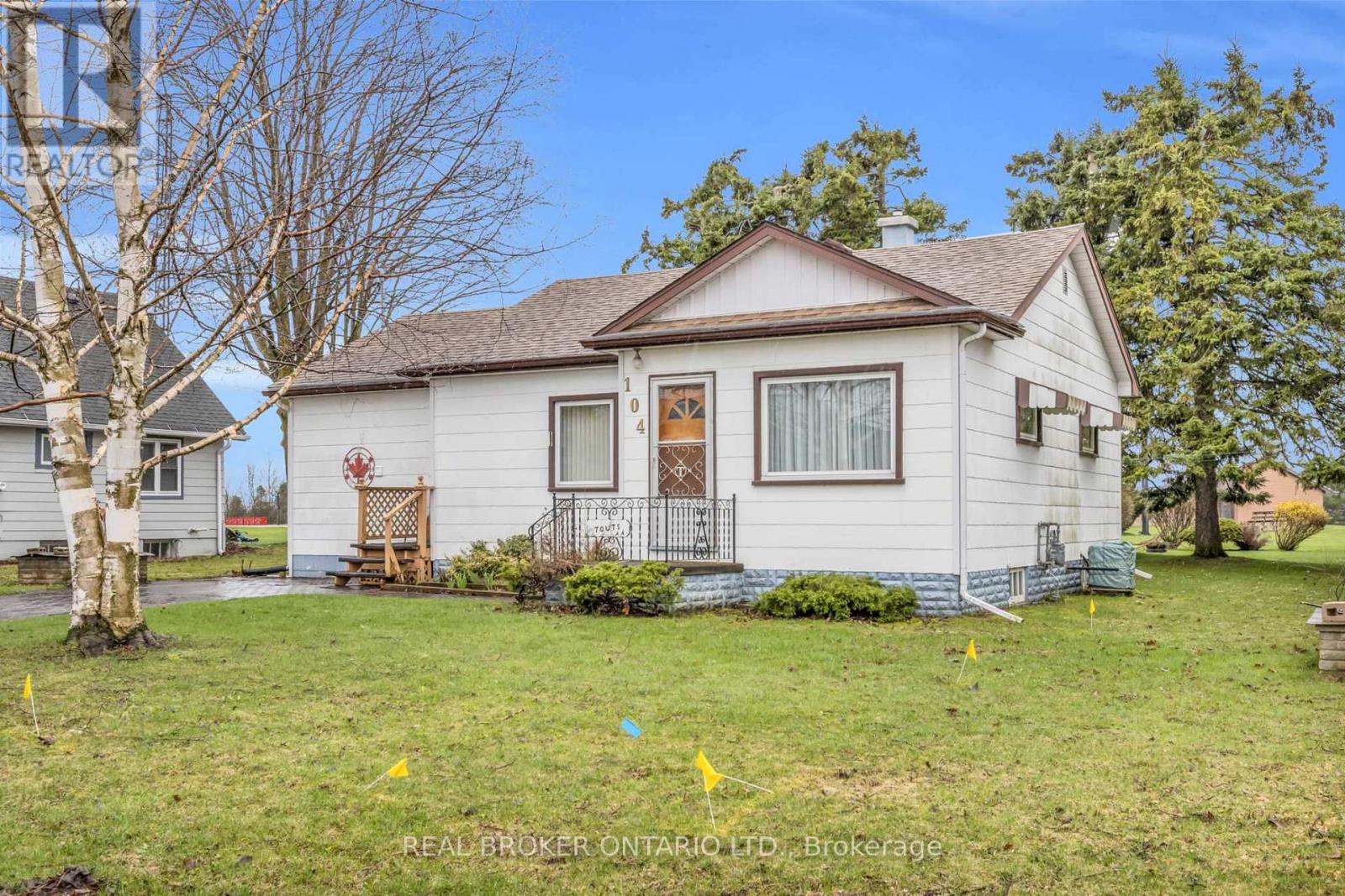 104 KING STREET, minto, Ontario