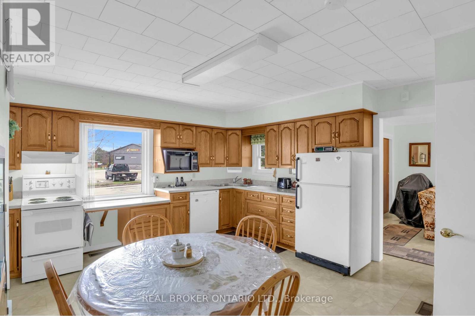 104 King Street, Minto, Ontario  N0G 2P0 - Photo 15 - X13023806