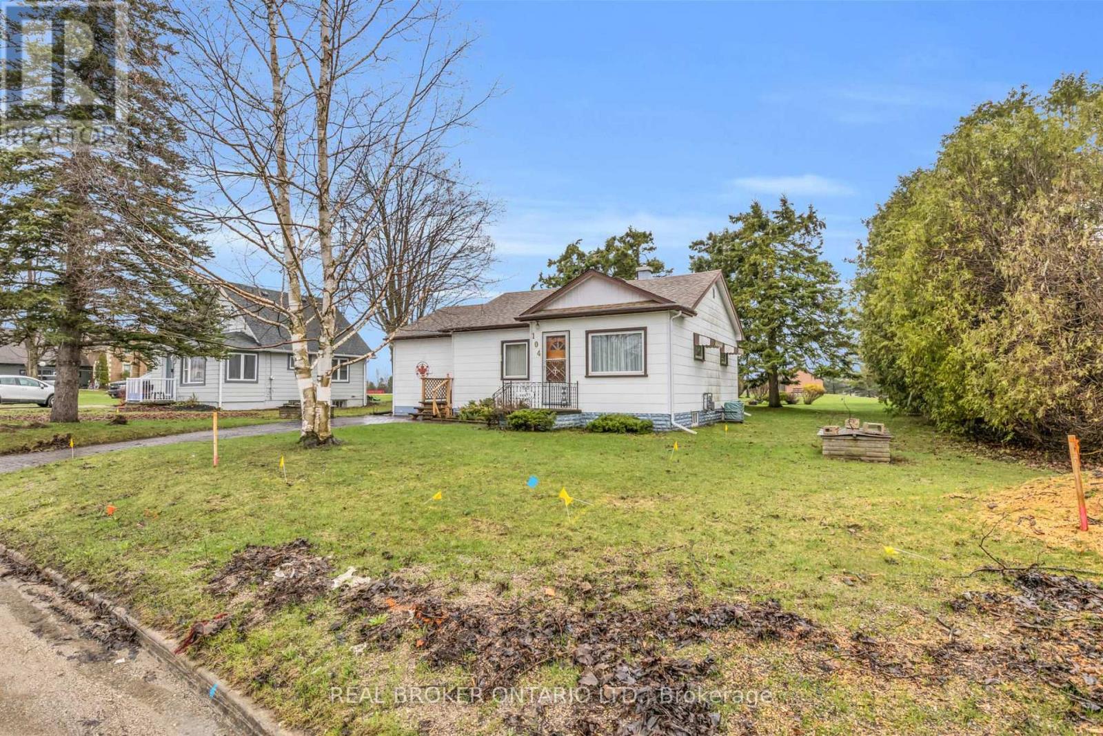 104 King Street, Minto, Ontario  N0G 2P0 - Photo 2 - X13023806