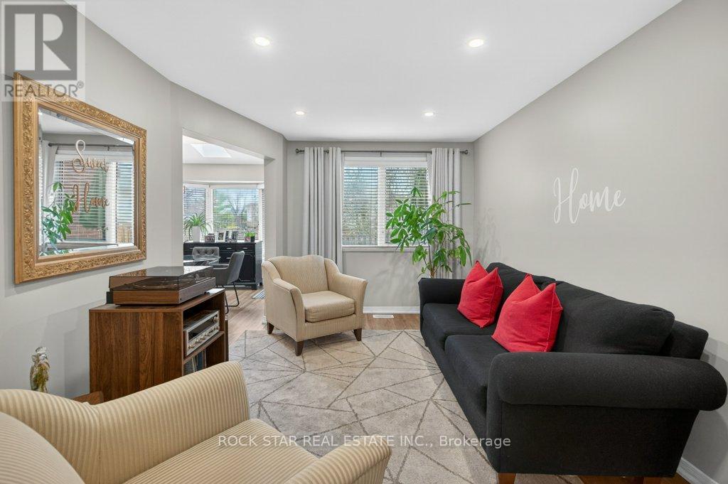 7 Perthshire Court, Hamilton, Ontario  L9B 2H1 - Photo 16 - X13023860