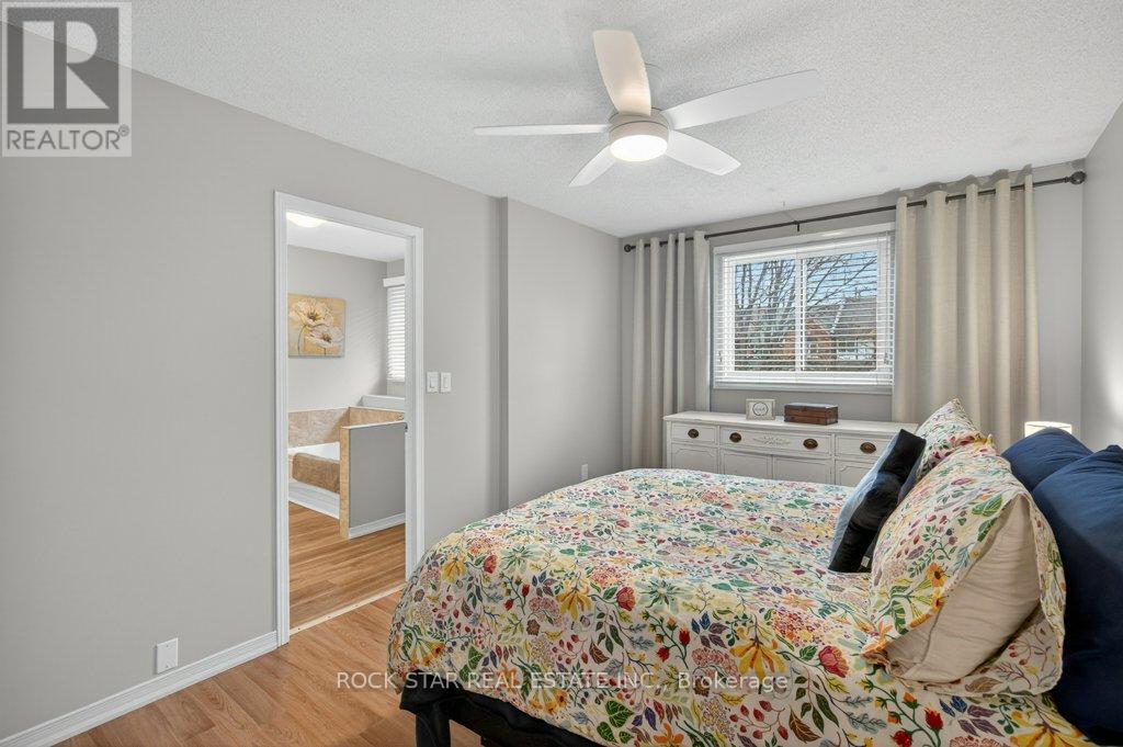 7 Perthshire Court, Hamilton, Ontario  L9B 2H1 - Photo 19 - X13023860