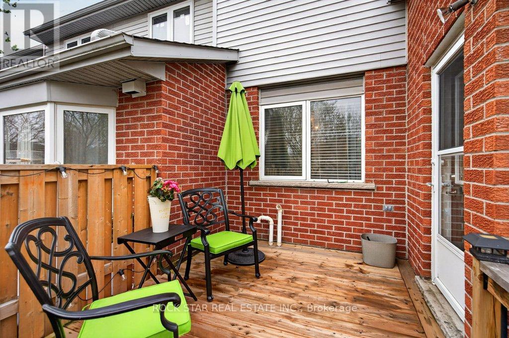 7 Perthshire Court, Hamilton, Ontario  L9B 2H1 - Photo 32 - X13023860