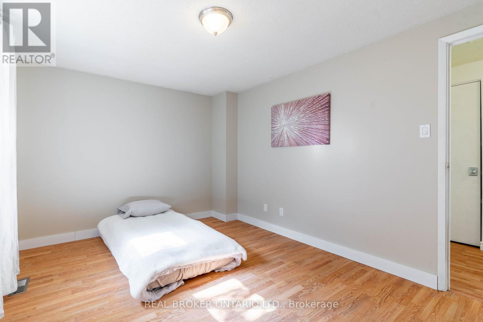 232 Cedarwoods Crescent, Kitchener, Ontario  N2C 2J8 - Photo 15 - X13023872