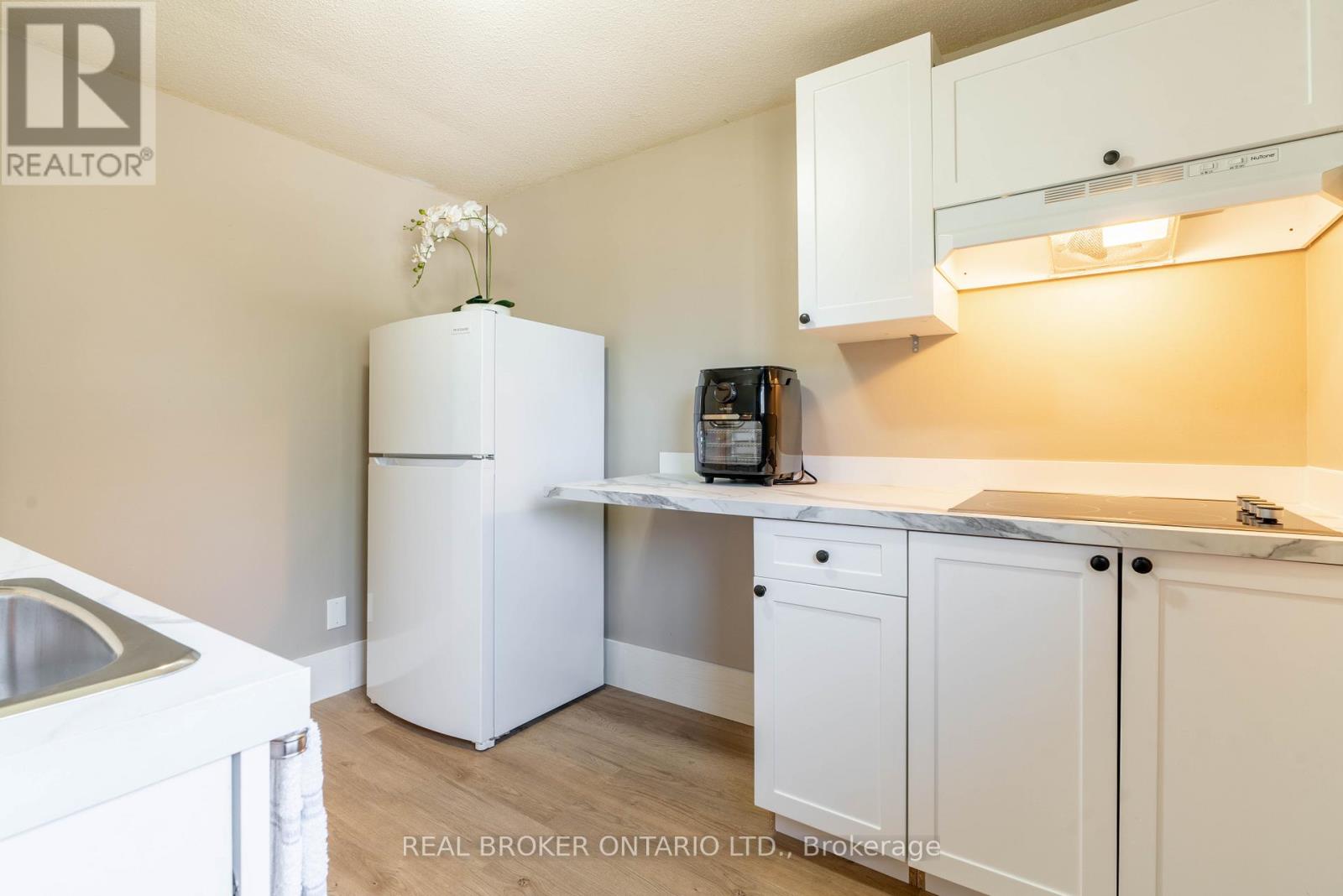 232 Cedarwoods Crescent, Kitchener, Ontario  N2C 2J8 - Photo 19 - X13023872