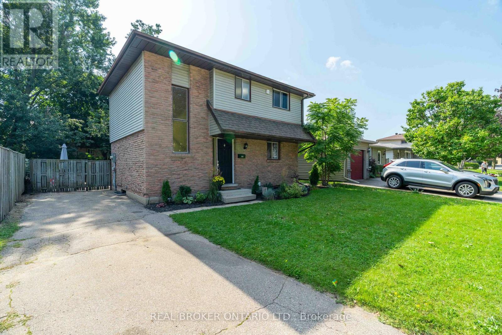 232 Cedarwoods Crescent, Kitchener, Ontario  N2C 2J8 - Photo 5 - X13023872