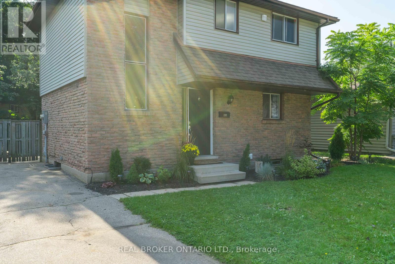 232 Cedarwoods Crescent, Kitchener, Ontario  N2C 2J8 - Photo 6 - X13023872