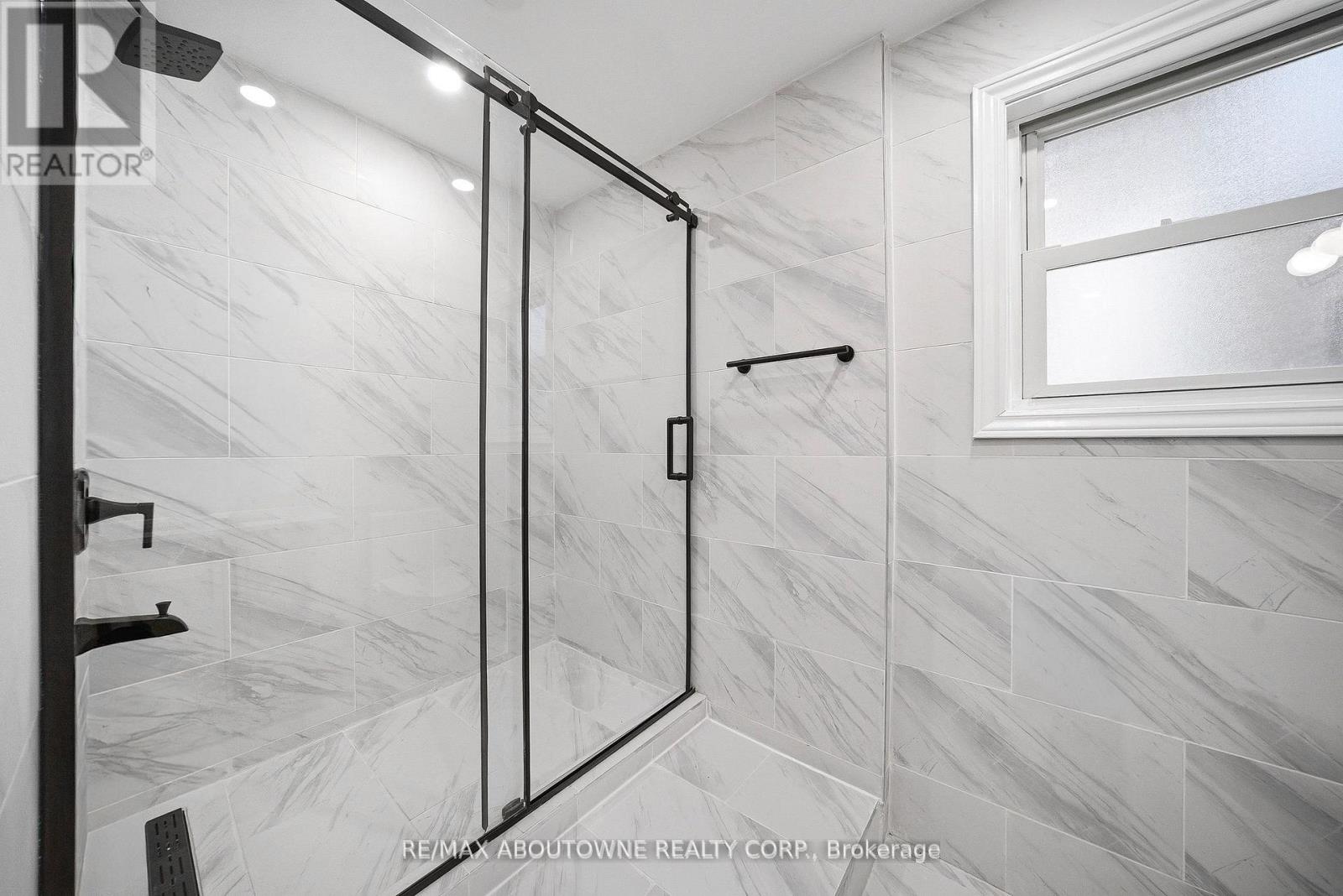 7238 Parkdale Street, Niagara Falls, Ontario  L2E 5P3 - Photo 17 - X13023900