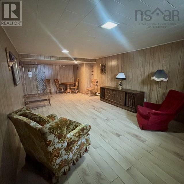 3339 Emerlad Street, New Waterford, Nova Scotia  B1H 1H7 - Photo 25 - 202607712