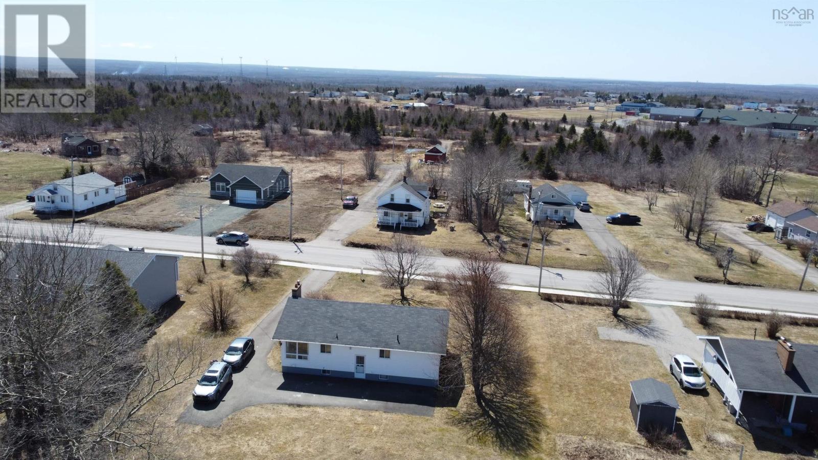 3339 Emerlad Street, New Waterford, Nova Scotia  B1H 1H7 - Photo 32 - 202607712