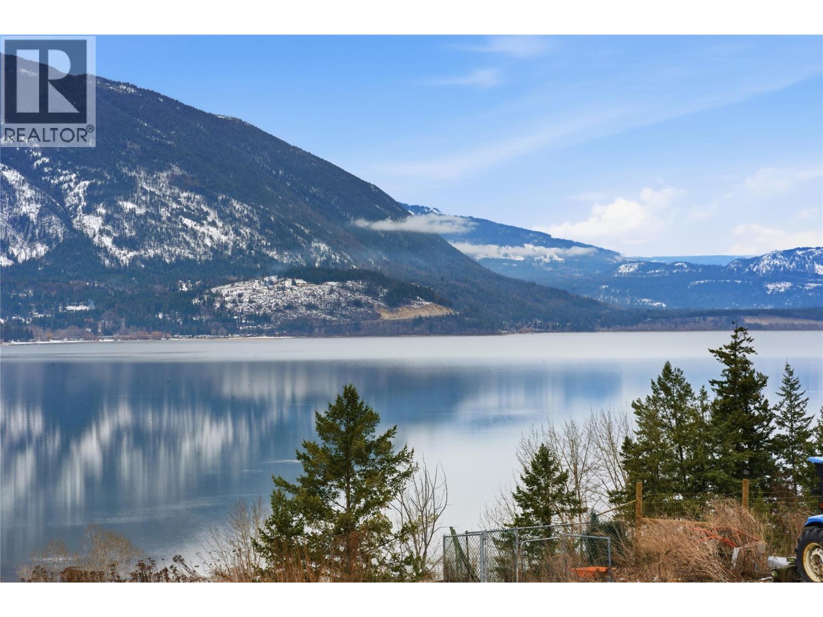 1660 28 Avenue NE, Salmon Arm, British Columbia  V1E 3X2 - Photo 5 - 10379306