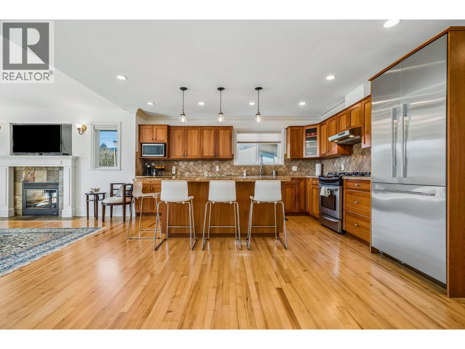 954 Tudor Avenue, North Vancouver, British Columbia  V7R 1X7 - Photo 14 - R3109875