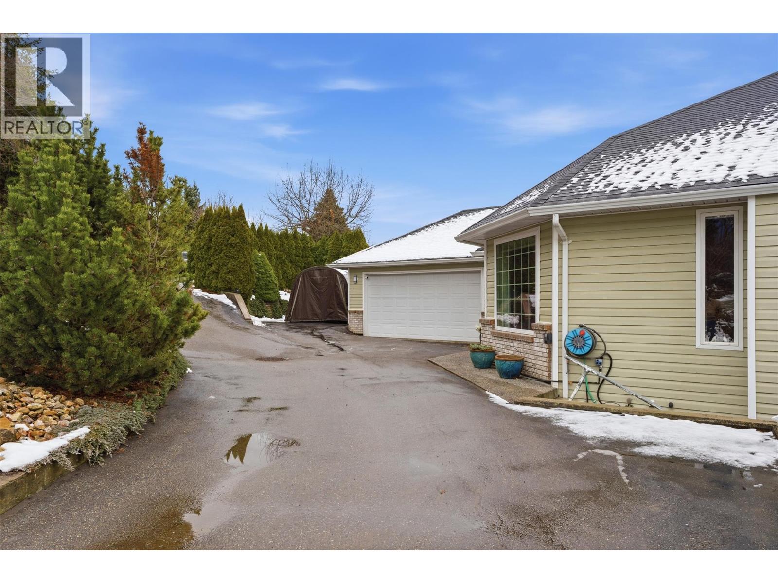 1660 28 Avenue NE, Salmon Arm, British Columbia  V1E 3X2 - Photo 51 - 10379306