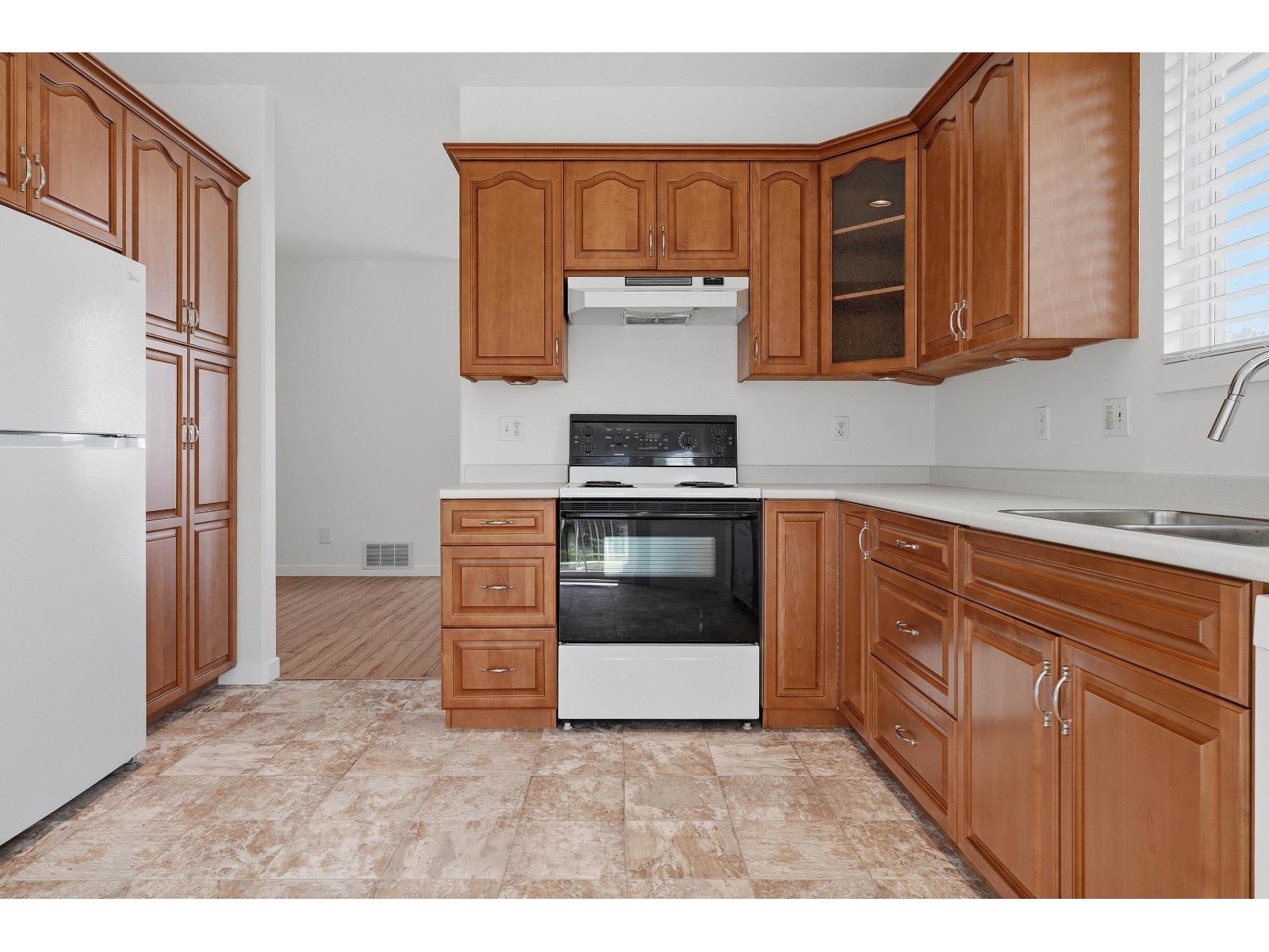 33 27435 29a Avenue, Langley, British Columbia  V4W 3M4 - Photo 6 - R3112002