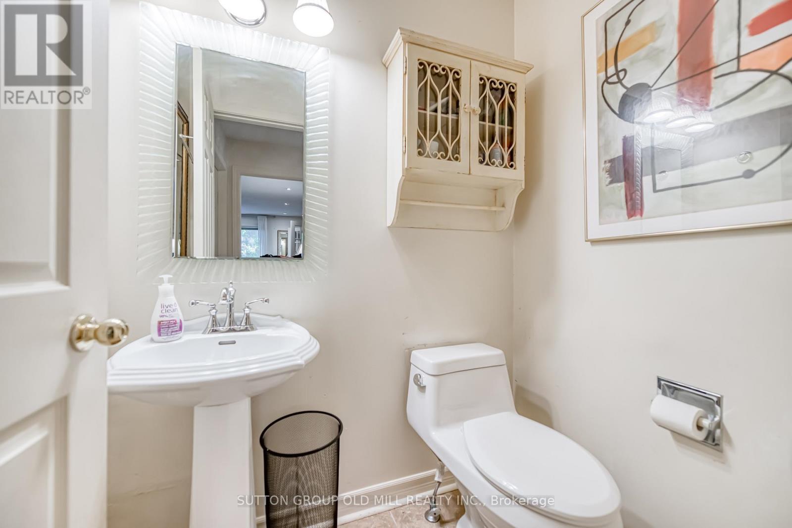 267 Aurora Heights Drive, Aurora, Ontario  L4G 5C3 - Photo 6 - N12810708